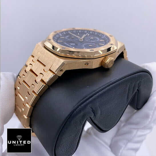AP Rose Gold Blue Dial Replica 6 Audemars Piguet Royal Oak Gold Blue Dial Replica on the black stand