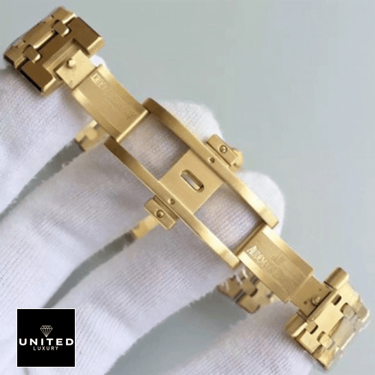 Audemars Piguet Royal Oak Chronograph 26320 Replica 4 Audemars Piguet Royal Oak Gold Replica opened clasp on the white glove hand