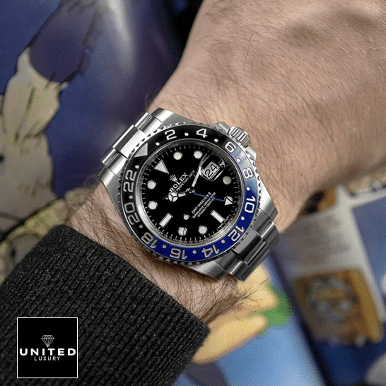 Rolex GMT-Master II Black Dial Batman Bezel 116710BLNR Oyster Replica 4 Rolex GMT-Master II Black Dial Batman Bezel 116710BLNR Oyster Replica on his arm