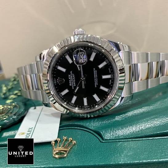 Rolex Datejust 116334BKSO Automatic Black Dial Replica 4 Rolex Datejust II Automatic Black Dial 116334BKSO Fluted Bezel Replica on the Green Rolex Box