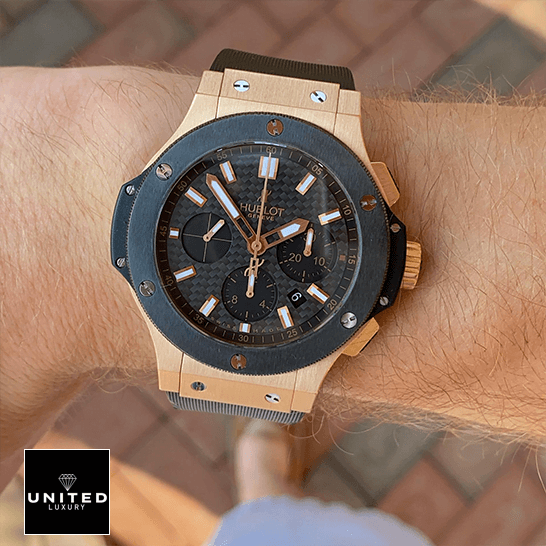 Hublot Geneve BigBang Replica 2 Hublot Big Bang 301.PM_.1780.RXasda Gold Case Black Dial Replica on the man wrist