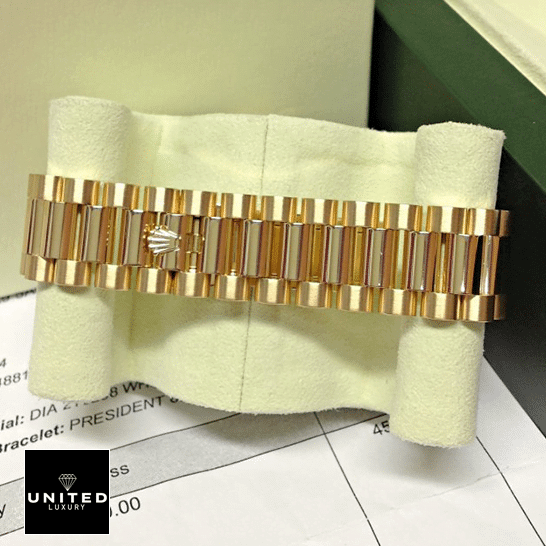 Rolex Collection Replica 5 Rolex Day-Date II 218238-0037 Replica Yellow Gold Osyter Bracelet on the Rolex Logo