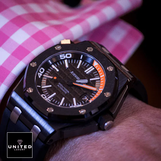 AP 15707CE Replica 3 audemarspiguet-royaloakoffshore-15707CE.OO_.A002CA.01-replica-wrist