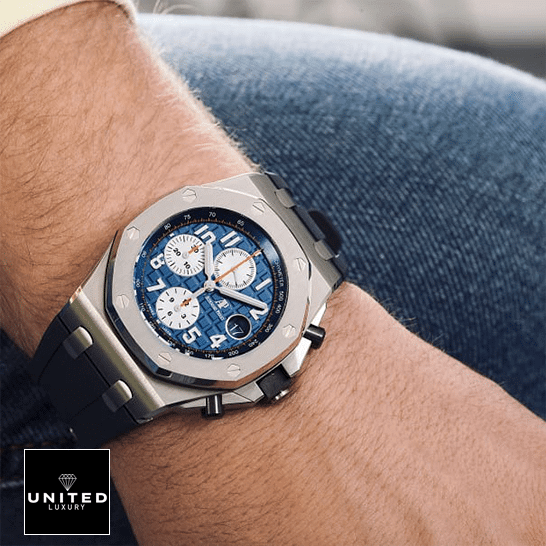 Audemars Piguet Chronograph Replica 6 Audemars Piguet Royal Oak Blue Dial Replica on the man wrist