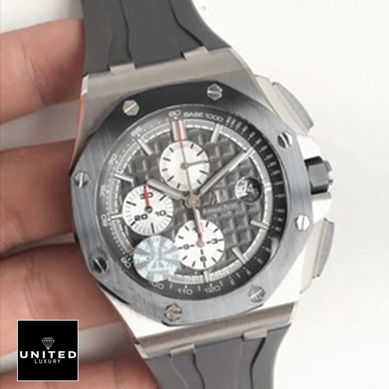 Royal Oak Chrono Novelty Replica 3 Audemars Piguet Royal Oak Novelty Grey Replica on the hand