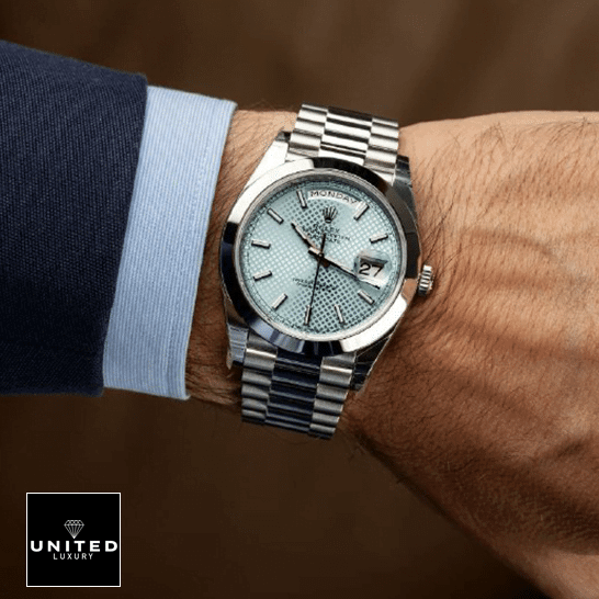 Rolex Day Date Ice Blue Baguette Dial Platinum Presidential 228206 Replica 3 Rolex Day-date 228206 President blue oyster replica on the wrist