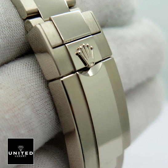 Rolex Diamond Bezel Replica 4 Rolex GMT Master II 116710 S.Steel Fold Clasp on the Rolex Logo Replica