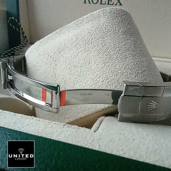Rolex Oyster Perpetual 277200 Green Dial Replica 6 Rolex Perpetual 31 277200 Replica Open Fold Clasp on the Rolex Logo in the Rolex Box