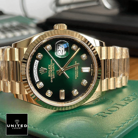 Rolex Day-Date 118238 Yellow Gold Green Dial Replica 3 Rolex Day-Date 118238 Replica on the Rolex Box