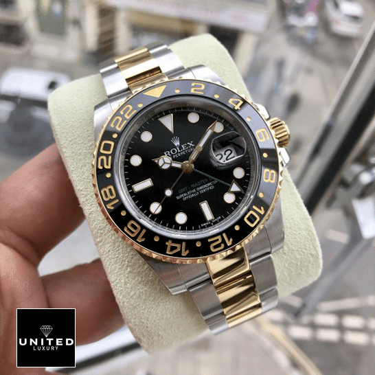 Rolex Gmt Two Tone Replica 1 Rolex GMT-Master II 116713 dial is black with stick and dot indices Replica