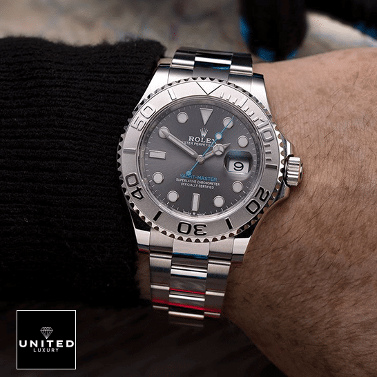 Rolex Yacht-Master 116622-0003 Platinum & Rhodium Dial Replica 7 Rolex Yacht Master 116622 Steel Dial Replica on the wrist