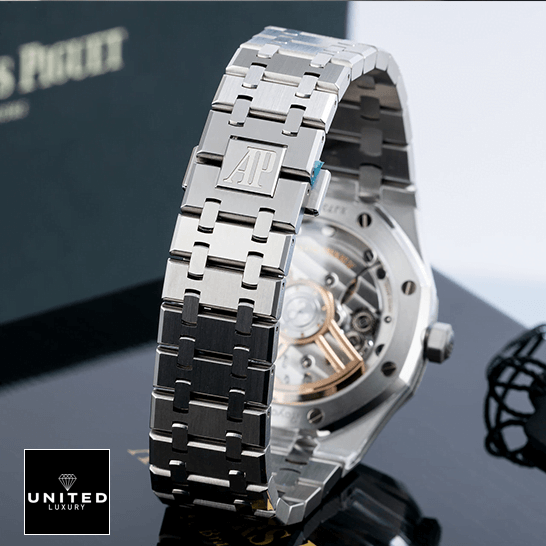 Royal Oak Selfwinding Replica 1 Audemars Piguet 15500ST.OO_.1220ST.03 Stainless Steel Bracelet Replica upside view