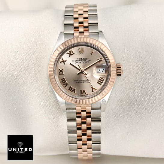 Rolex 279171-0021 Everose Replica 2 Rolex Datejust 279171 Jubilee Bracelet Replica white background