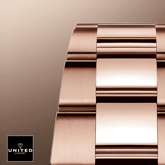 Rolex Sky-Dweller 326935-0007 SRO Automatic Everose Rhodium Dial Oyster Replica 3 Rolex Sky-Dweller 326935-0007 Everose Oyster Bracelet Replica