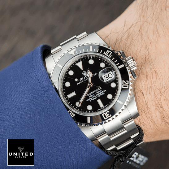 Rolex Submariner 116610ln-0001 Ceramic Black Dial Replica 9 Rolex Submariner Black Dial Ceramic 116610ln-0001 Replica on his arm