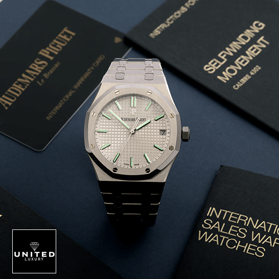 Ap 15500 Replica 1 audemars piguet royal oak 15500ST.OO .1220ST.04 replica LUMINANCE