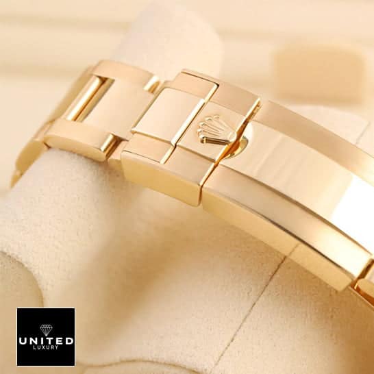 Rolex Gold Diamond Watch Replica 5 Rolex GMT-Master 116758SA Yellow Gold Oyster Bracelet Replica Fold Clasp on the Rolex Logo