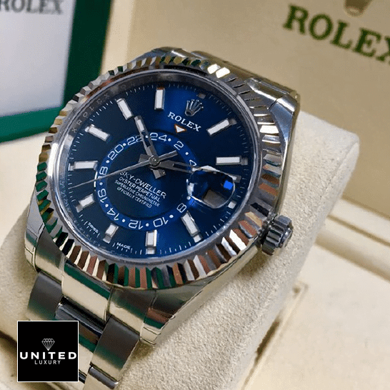 Rolex Sky-Dweller Blue Dial Stainless Steel 326934-0003 Oyster Replica 4 Rolex Sky-Dweller Blue Dial Stainless Steel 326934-0003 Replica in the Rolex Box